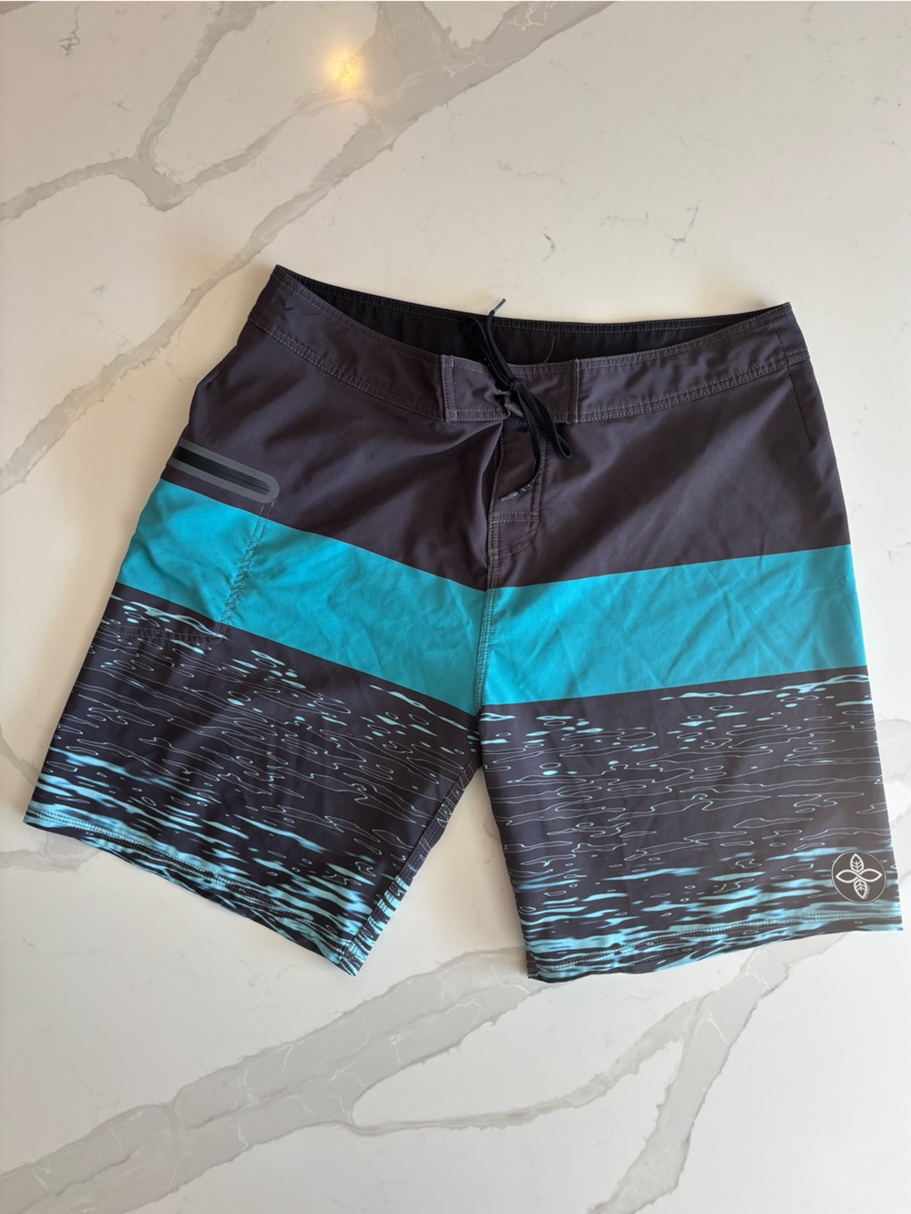 Infinity Surf 20” Board Shorts Black/Teal Size 36 Tie Waist Swim Trunks